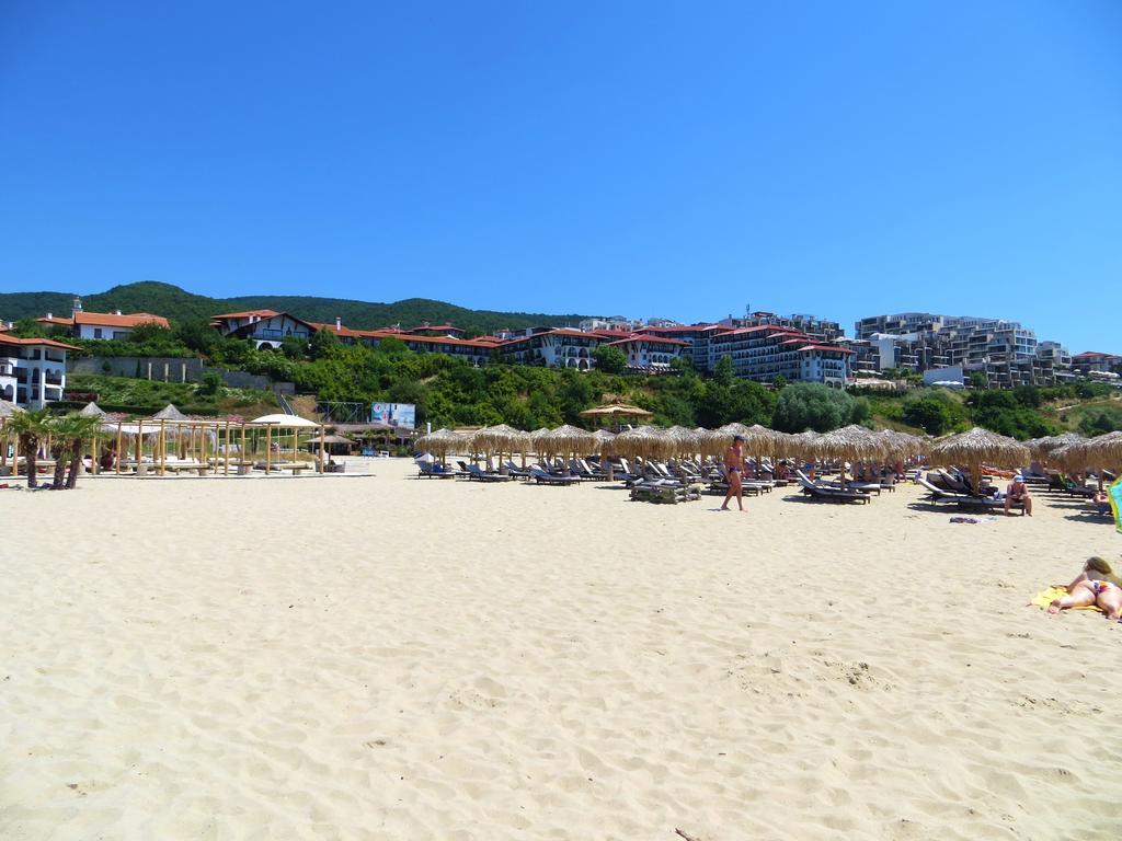 Holiday Apartment In Riviera Complex سفيتي فلاس الغرفة الصورة