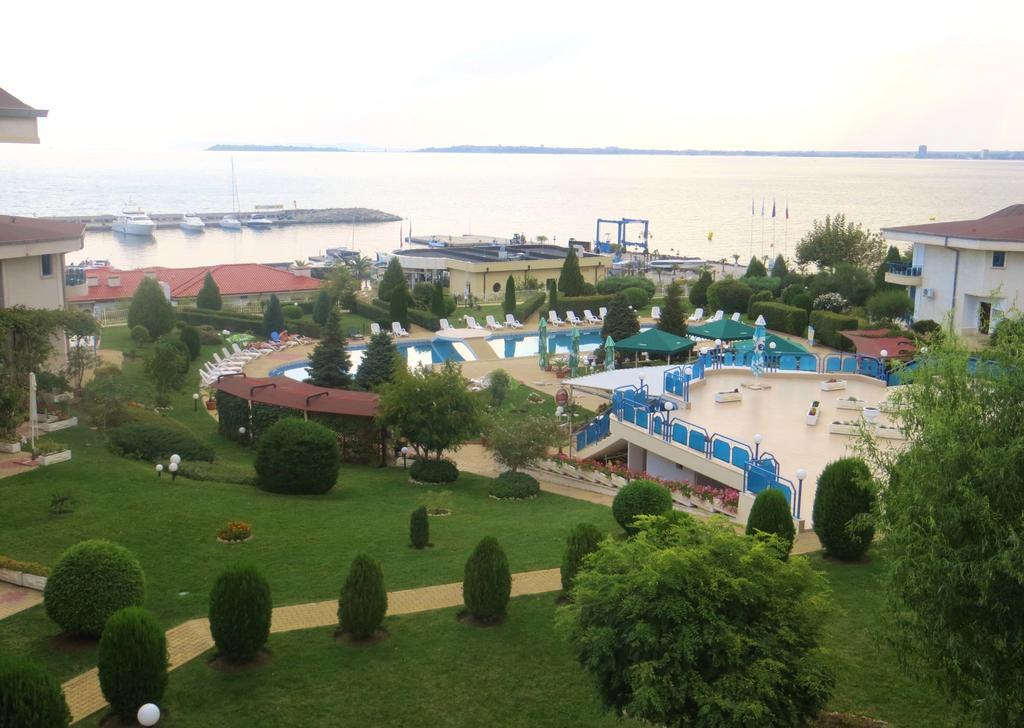 Holiday Apartment In Riviera Complex سفيتي فلاس الغرفة الصورة